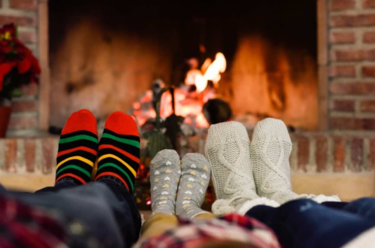 Како да ги стоплите нозете во зима?